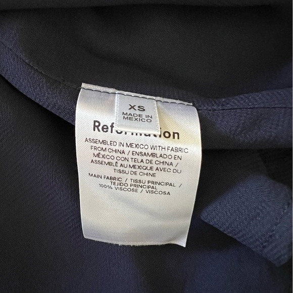 Reformation Winslow Dress in Navy - Picture 15 of 16